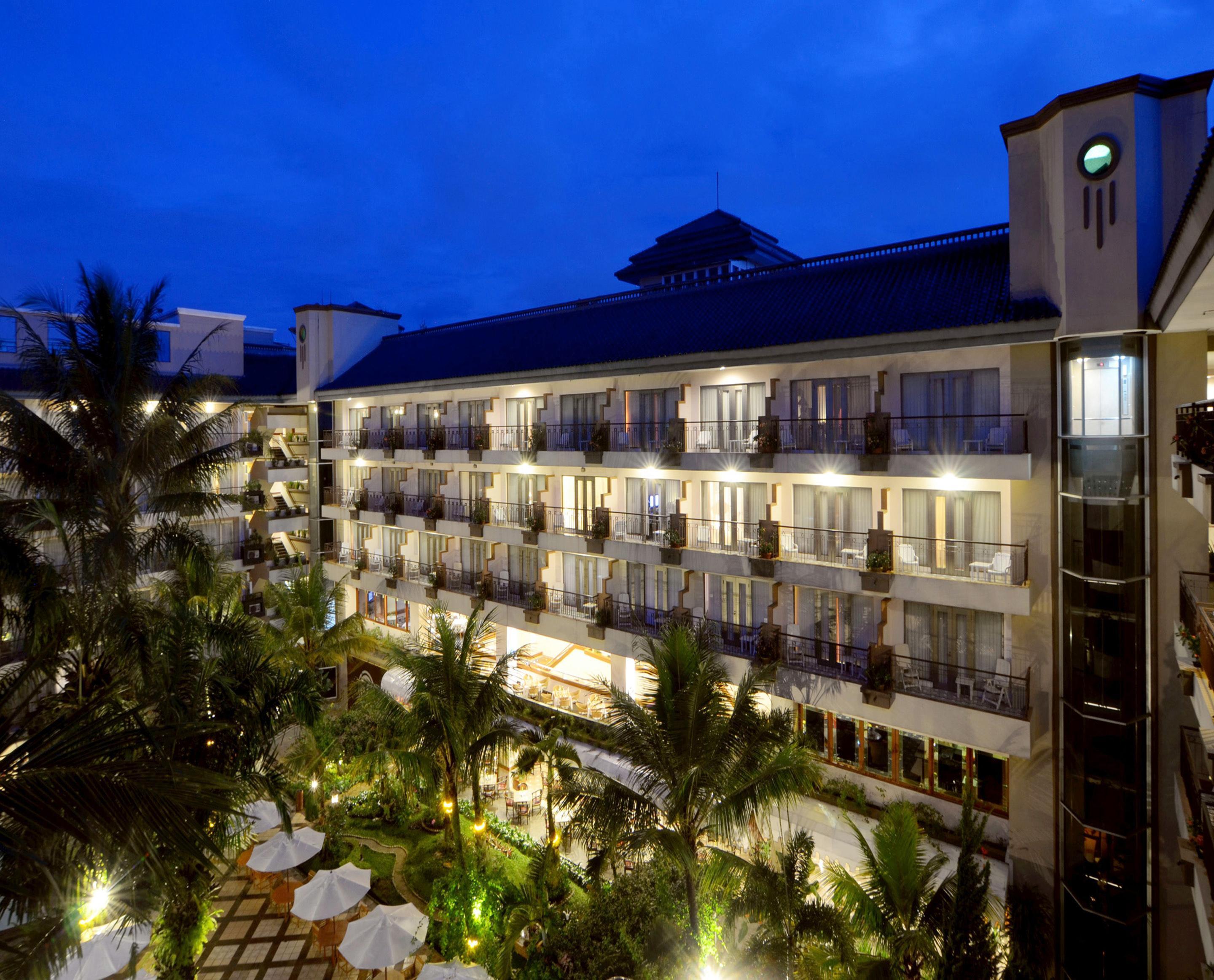 The Jayakarta Suites Bandung Dış mekan fotoğraf