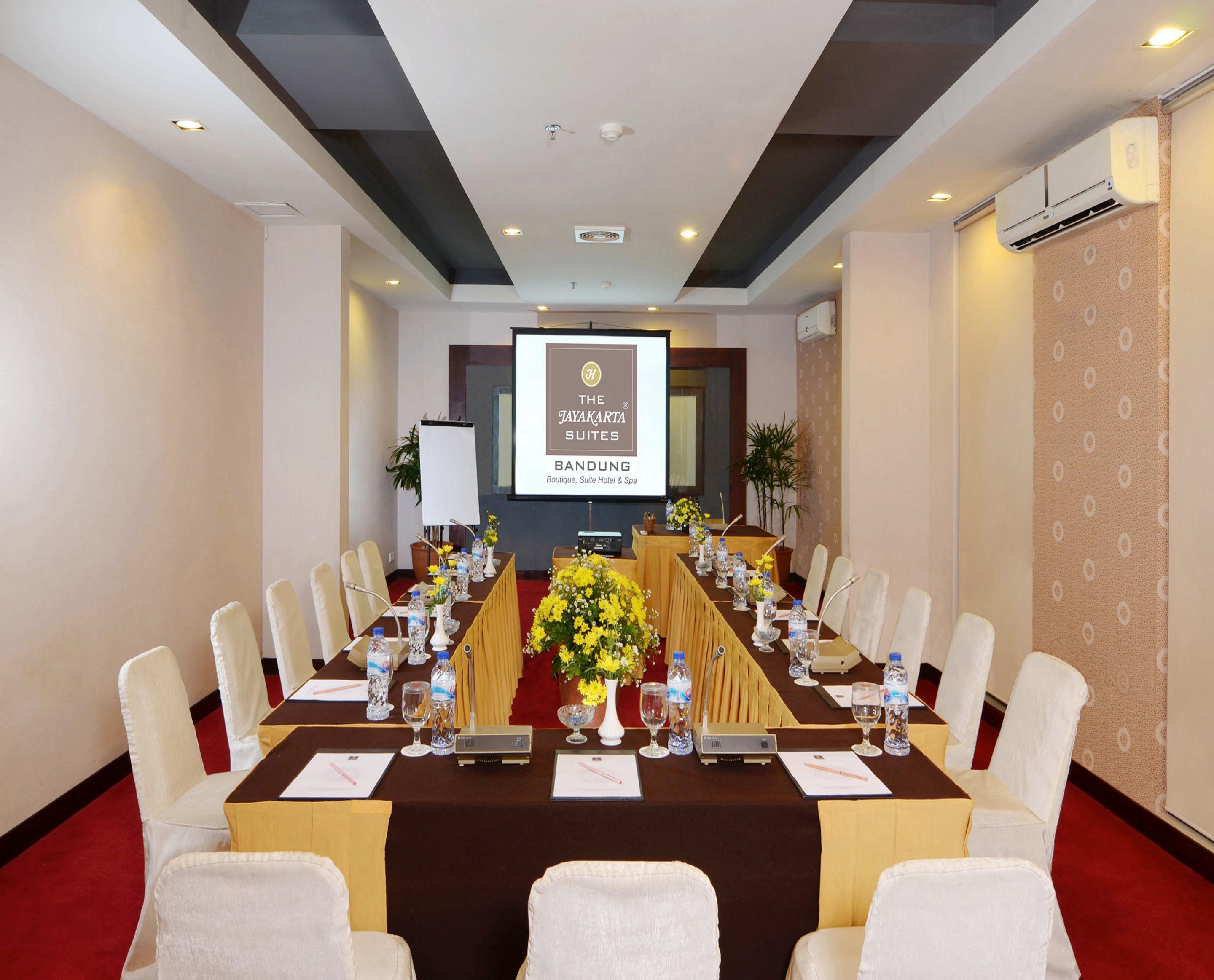 The Jayakarta Suites Bandung Dış mekan fotoğraf