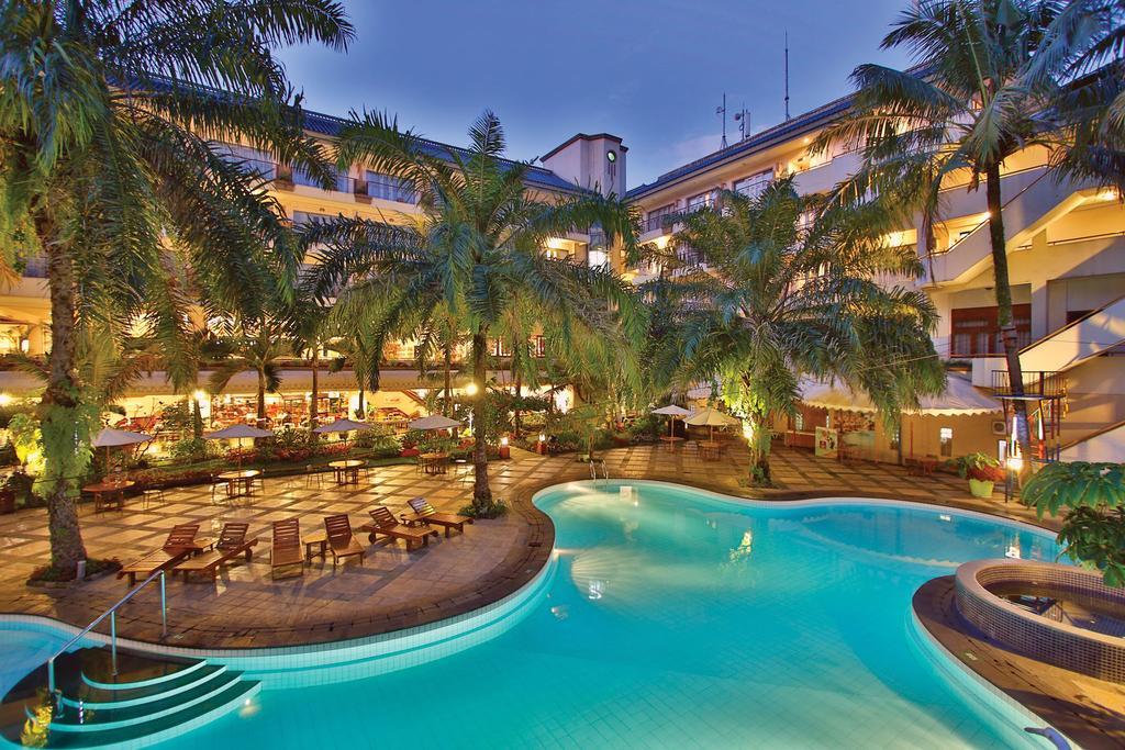 The Jayakarta Suites Bandung Dış mekan fotoğraf
