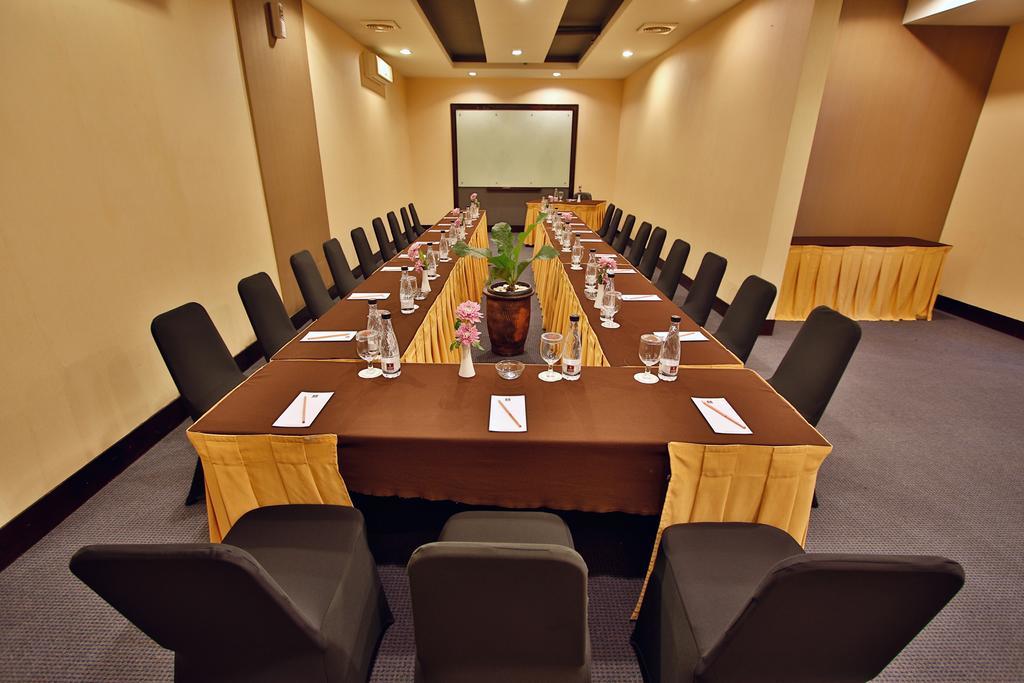 The Jayakarta Suites Bandung Dış mekan fotoğraf