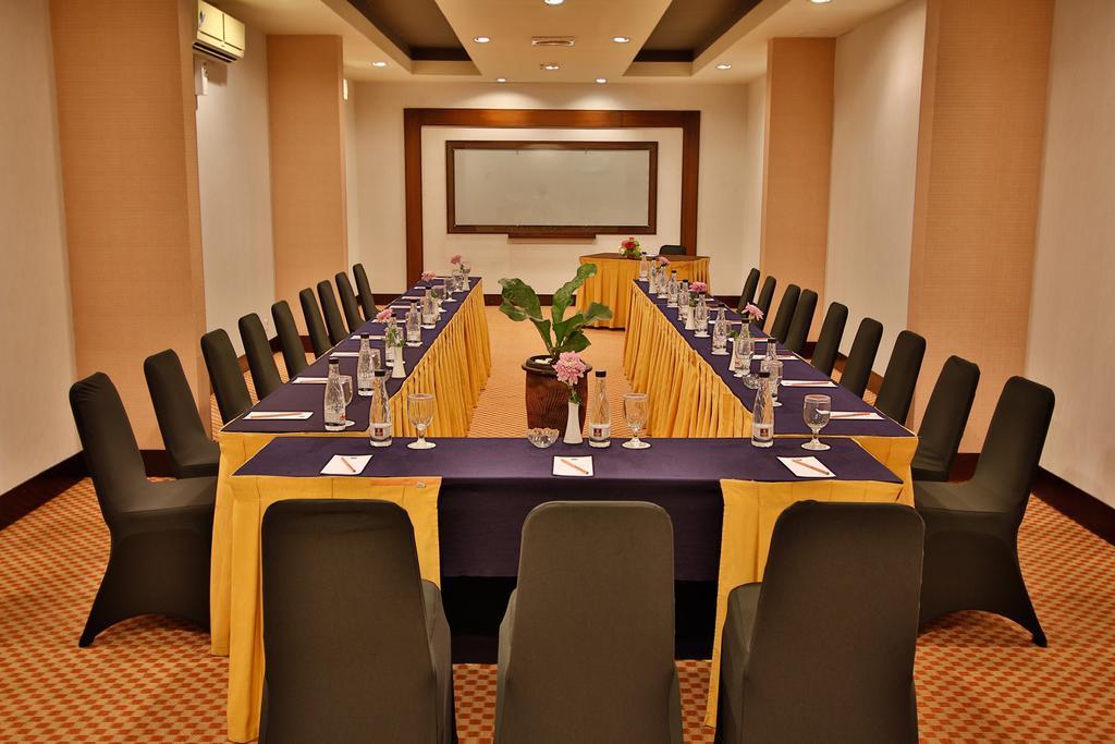 The Jayakarta Suites Bandung Dış mekan fotoğraf