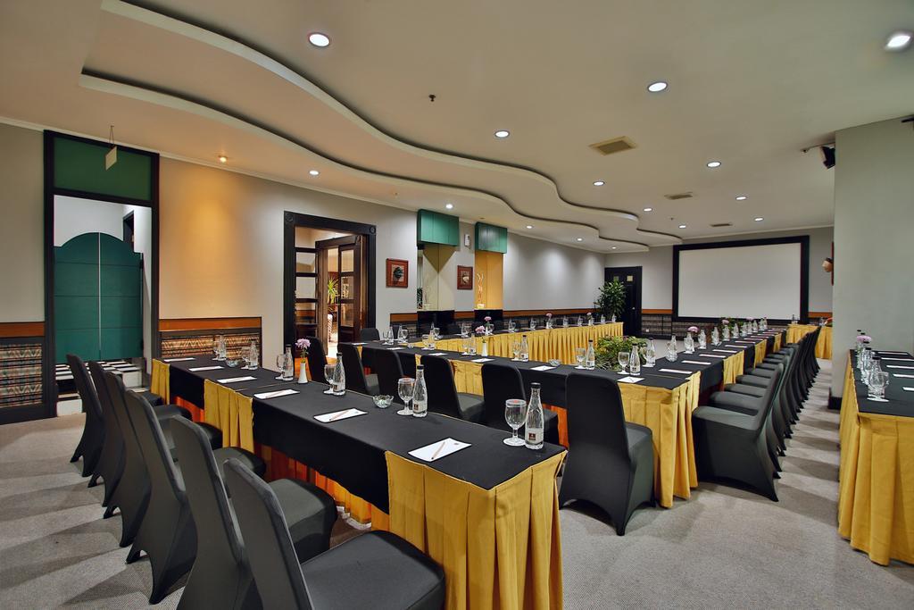 The Jayakarta Suites Bandung Dış mekan fotoğraf