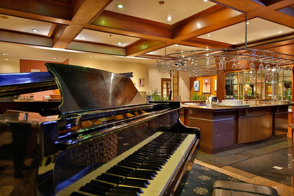 The Jayakarta Suites Bandung Dış mekan fotoğraf